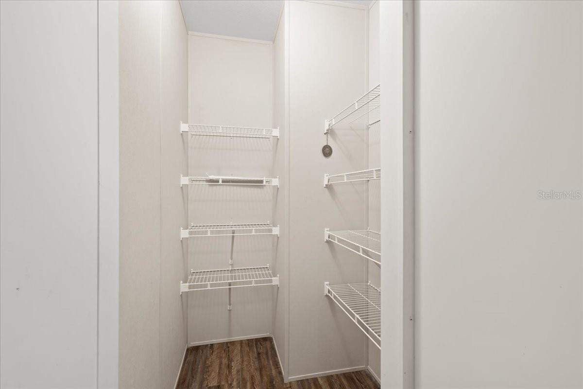 UNIVERSITY ESTATES - Residential