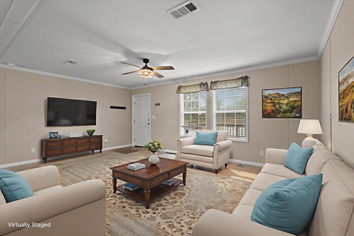 UNIVERSITY ESTATES - Residential