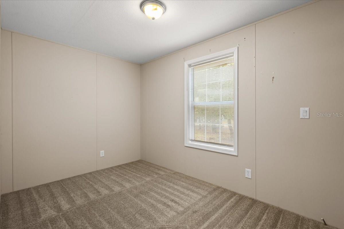 UNIVERSITY ESTATES - Residential