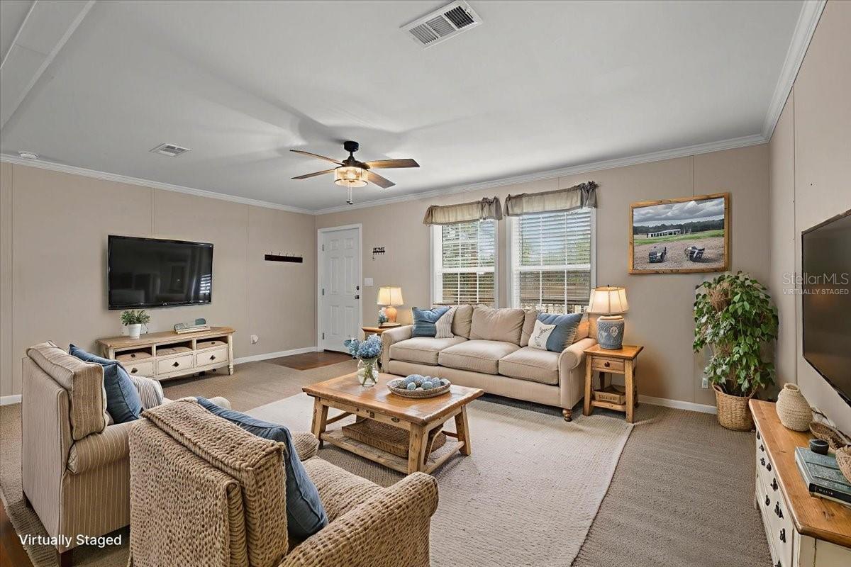 UNIVERSITY ESTATES - Residential