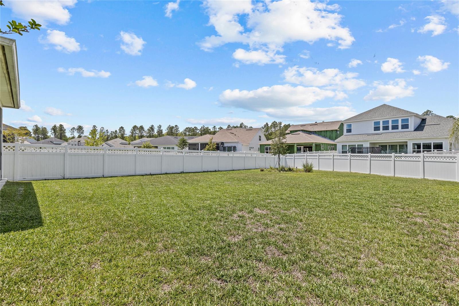 COURTNEY OAKS & COURTNEY CHASE - Residential