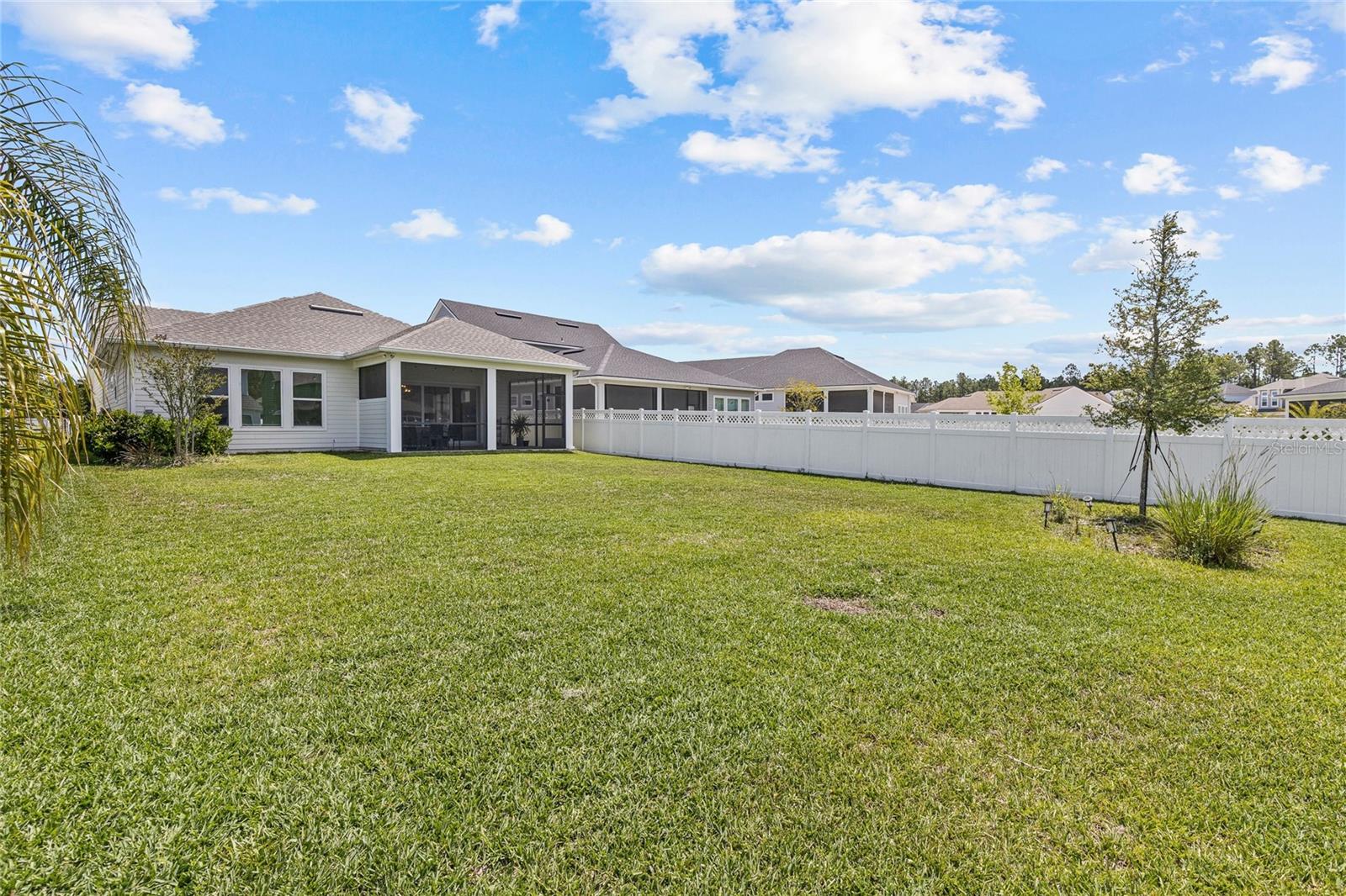 COURTNEY OAKS & COURTNEY CHASE - Residential