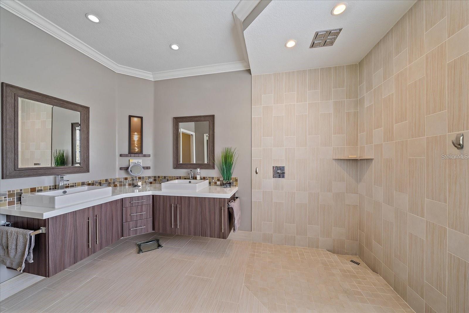 RIVERWALK VILLAGE CYPRESS BANKS SP E - Residential Lease