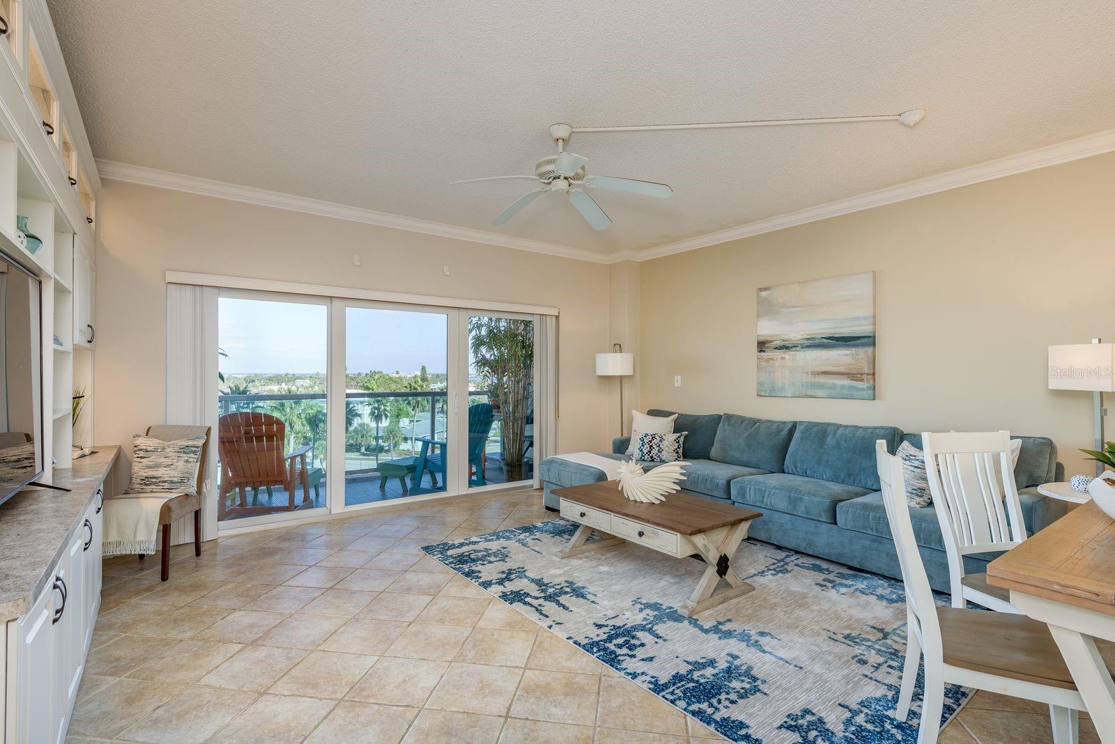 880 MANDALAY AVENUE N404