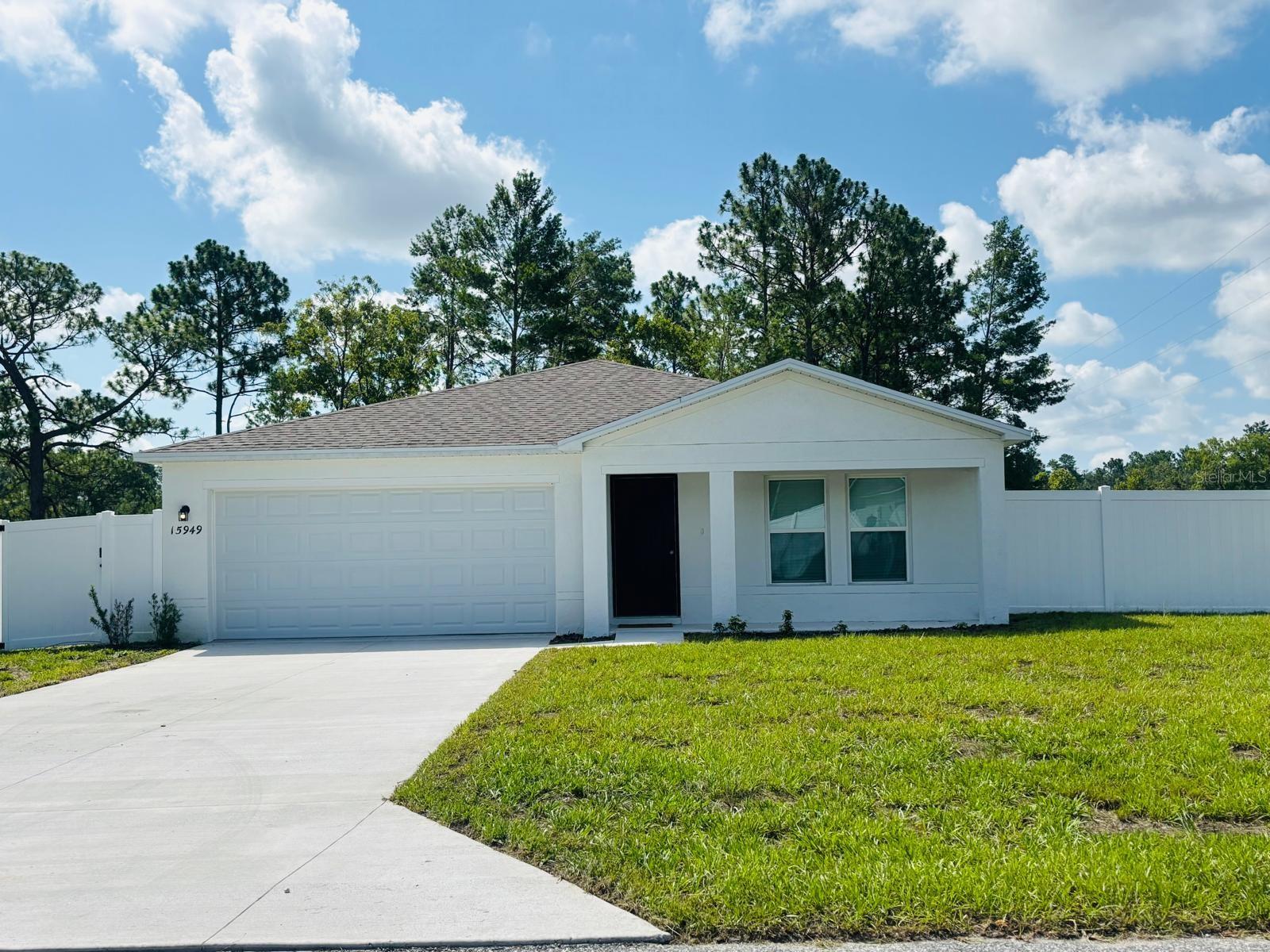 New Home in Ocala • Corner Lot with Spacious Yard
Discover this beautiful brand, new home perfectly situated on a corner lot in Ocala. The large yard offers the ideal space to build your dream pool and create the perfect outdoor entertaining area.
Featuring state-of-the-art appliances for modern living and stylish blinds that add both elegance and functionality, this home is designed to blend comfort with style.
With its contemporary, bright, and functional layout, this property is perfect for those seeking quality, convenience, and a fresh start in one of Ocala’s fastest, growing areas.
?? Don’t miss this opportunity to make this stunning new home yours!