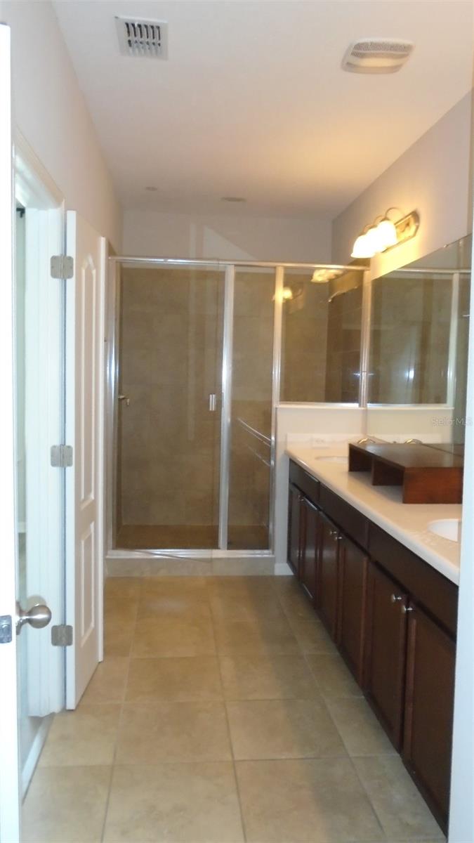 ENCLAVE AT ALTAMONTE - A REP - Residential Lease