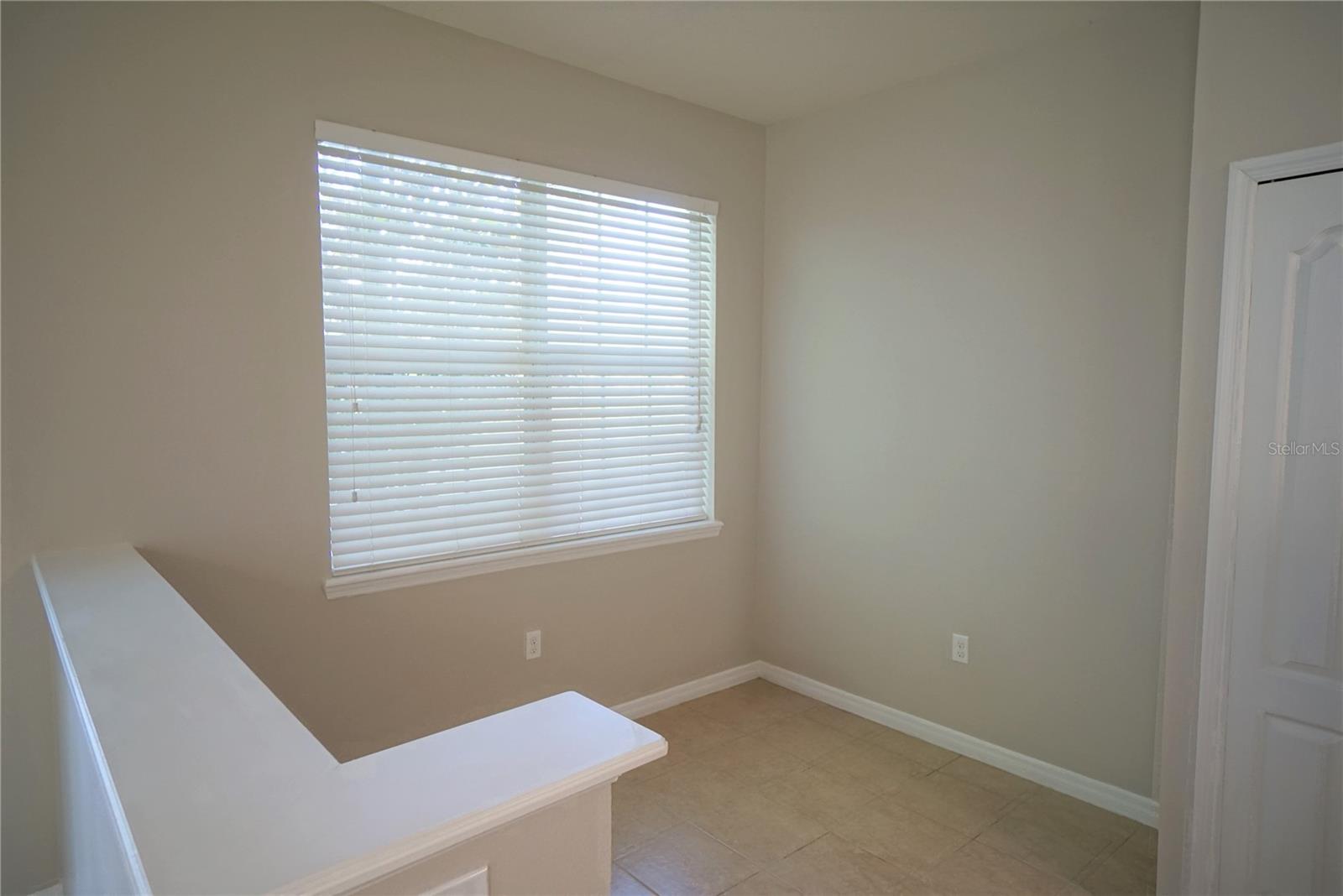 EAGLE PALM PH II - Residential Lease