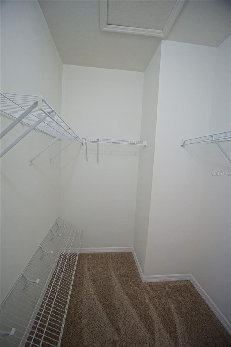 EAGLE PALM PH II - Residential Lease