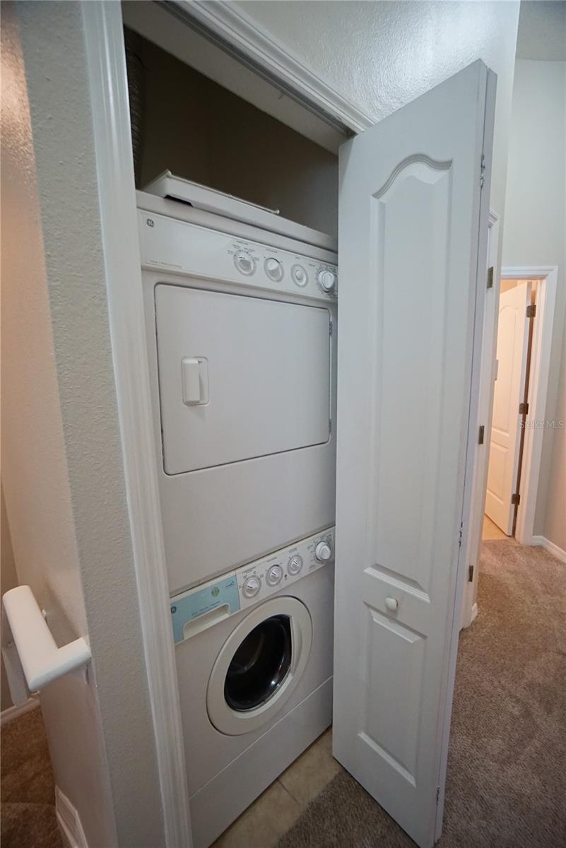 EAGLE PALM PH II - Residential Lease