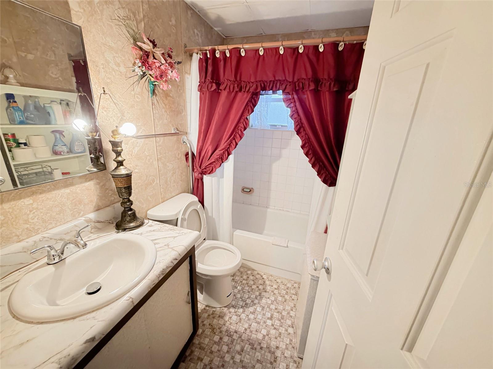 SOUTHWOOD SHORES - Residential