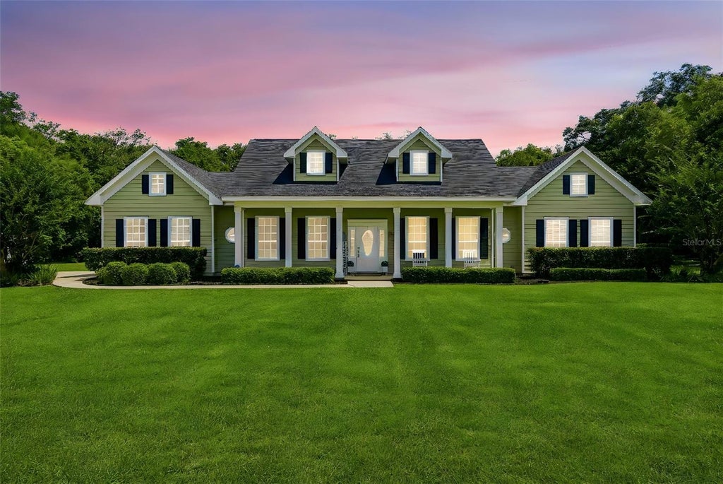 Photo of 2145 Sun Valley Lane, Deland, FL 32720 (MLS # V4949408)