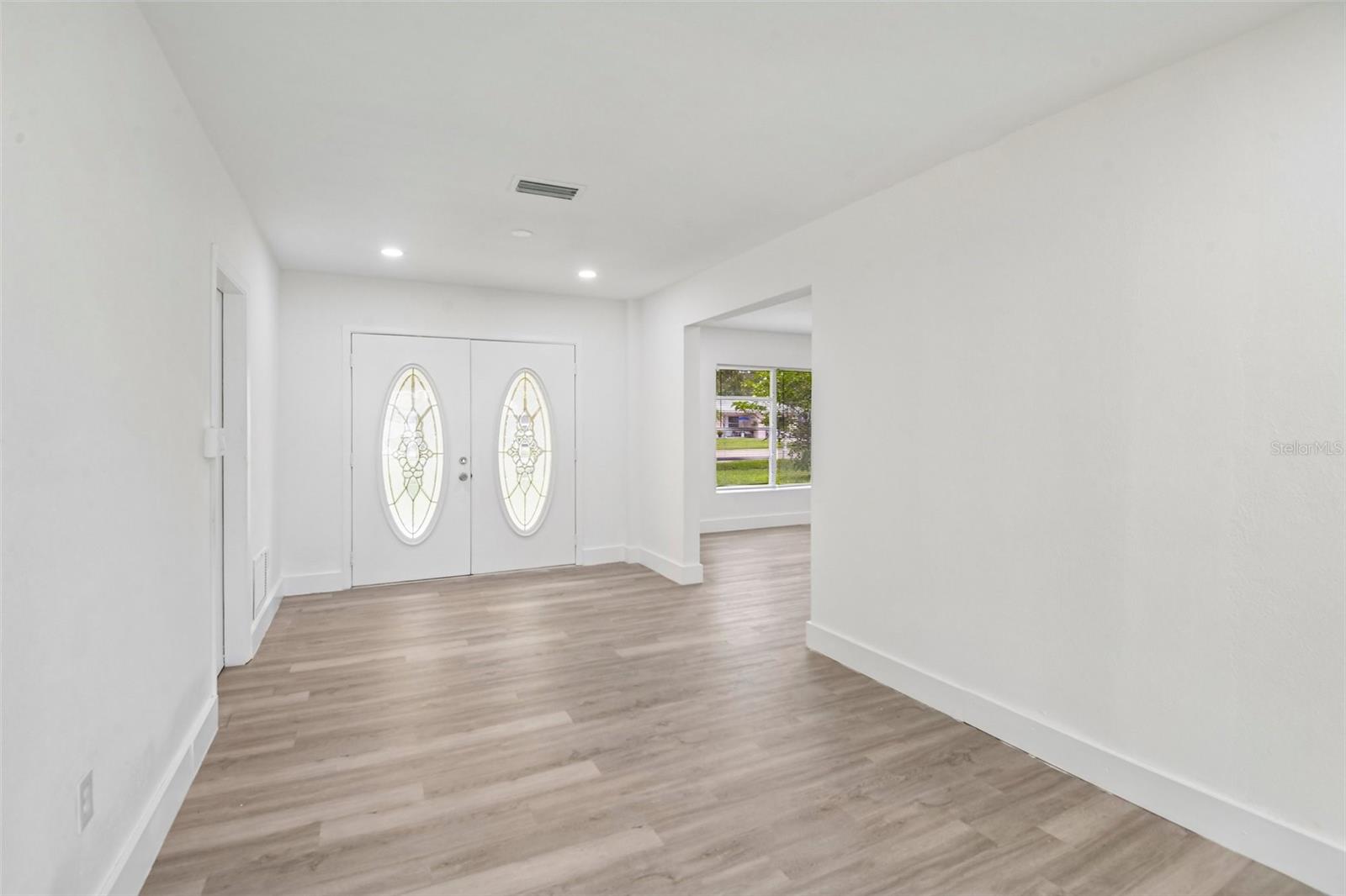104 S HERCULES AVENUE