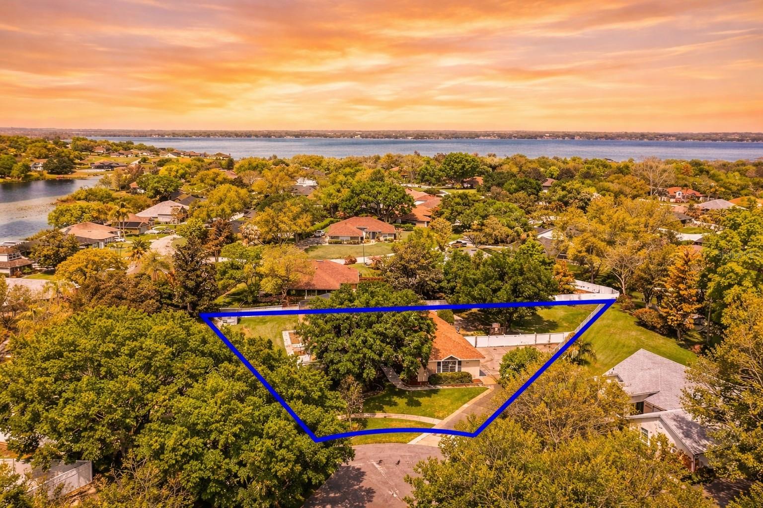 LAKE CRESCENT HILLS SUB - Residential