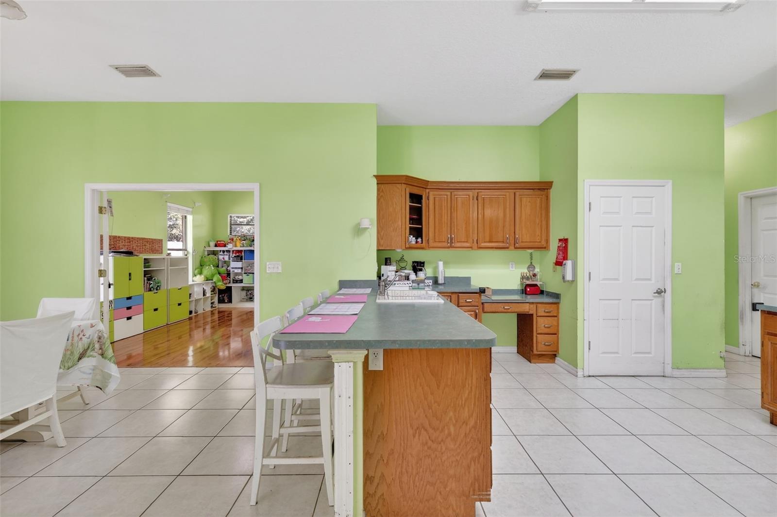 LAKE CRESCENT HILLS SUB - Residential