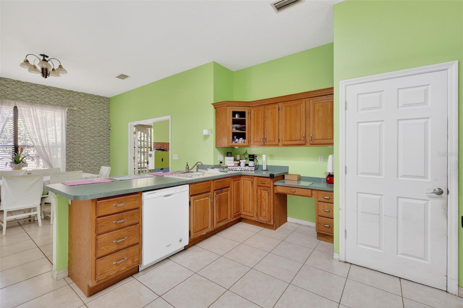 LAKE CRESCENT HILLS SUB - Residential