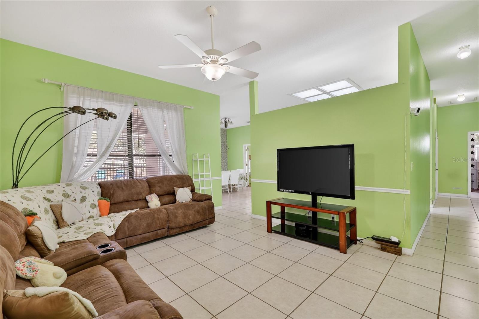 LAKE CRESCENT HILLS SUB - Residential