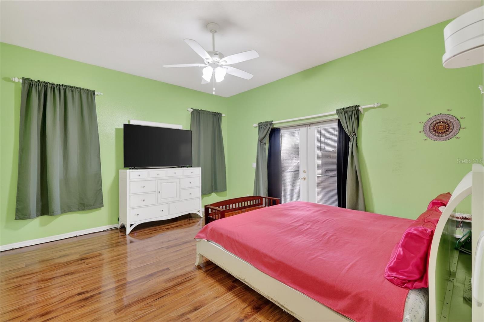 LAKE CRESCENT HILLS SUB - Residential