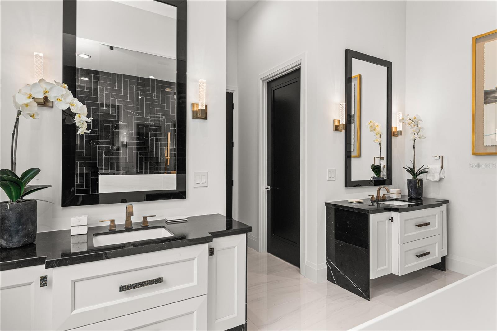 REUNION WEST VLGS NORTH - Residential