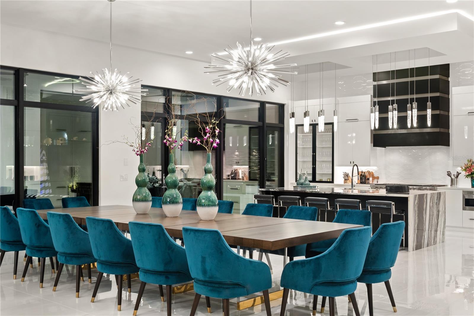 REUNION WEST VLGS NORTH - Residential