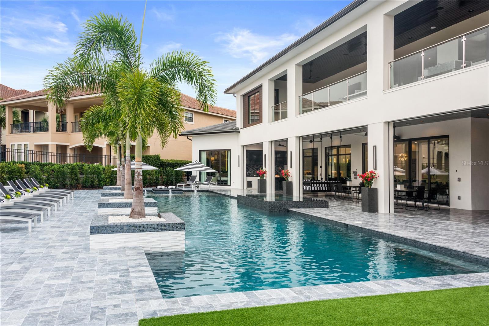 REUNION WEST VLGS NORTH - Residential