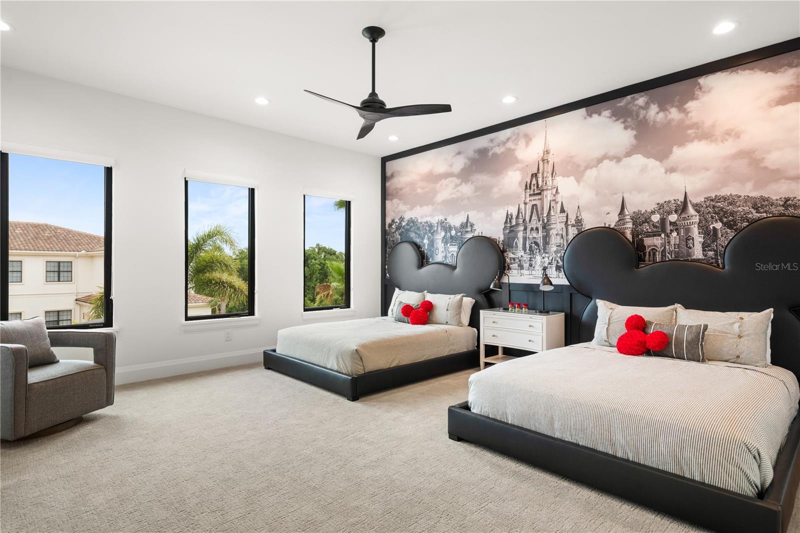 REUNION WEST VLGS NORTH - Residential