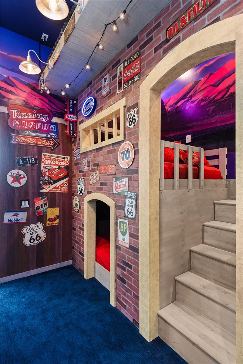 REUNION WEST VLGS NORTH - Residential