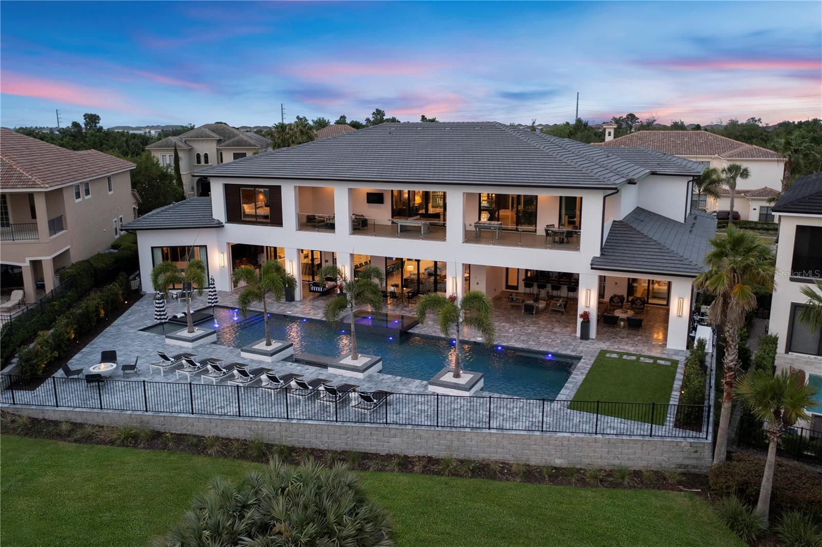 REUNION WEST VLGS NORTH - Residential