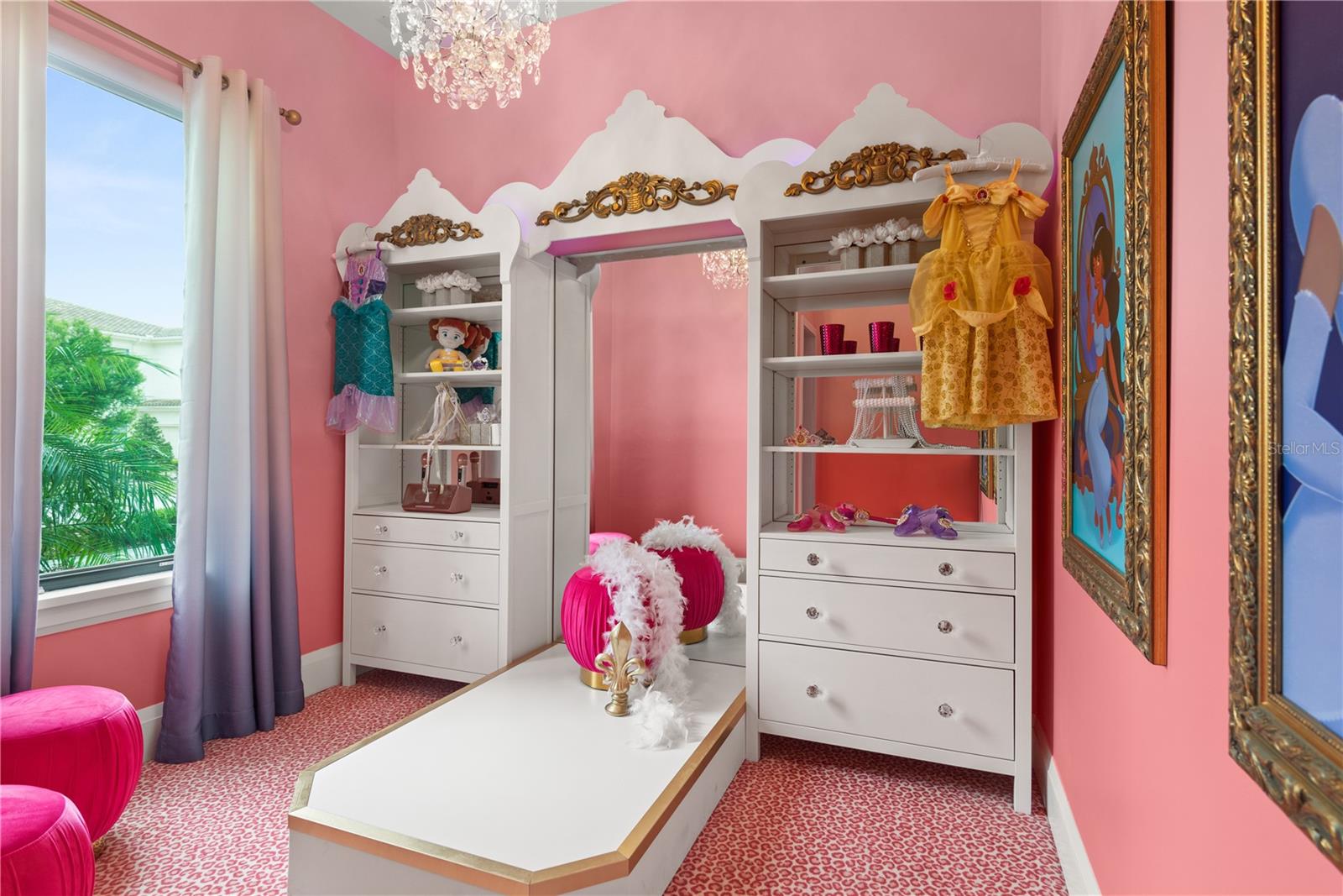 REUNION WEST VLGS NORTH - Residential