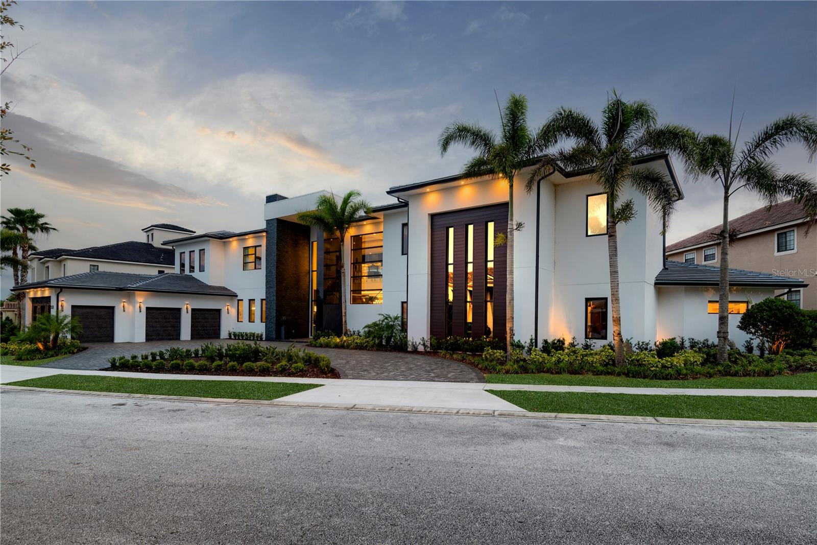 REUNION WEST VLGS NORTH - Residential