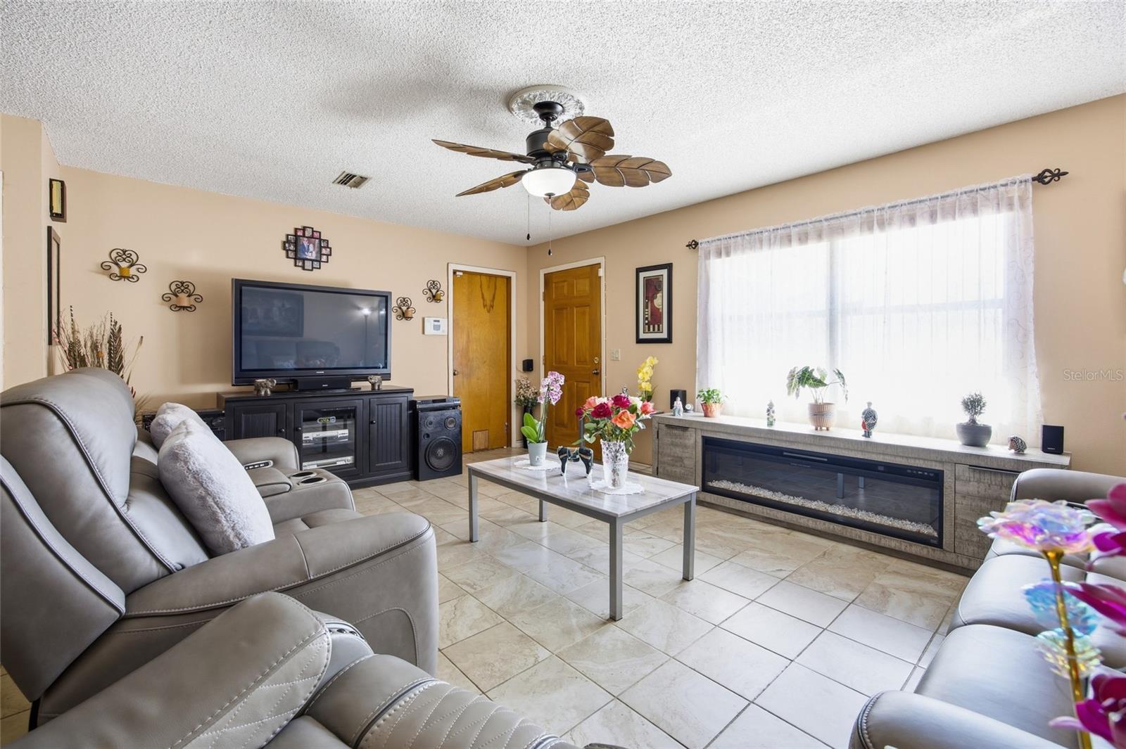 INVERNESS HIGHLANDS WEST ADD 01 - Residential