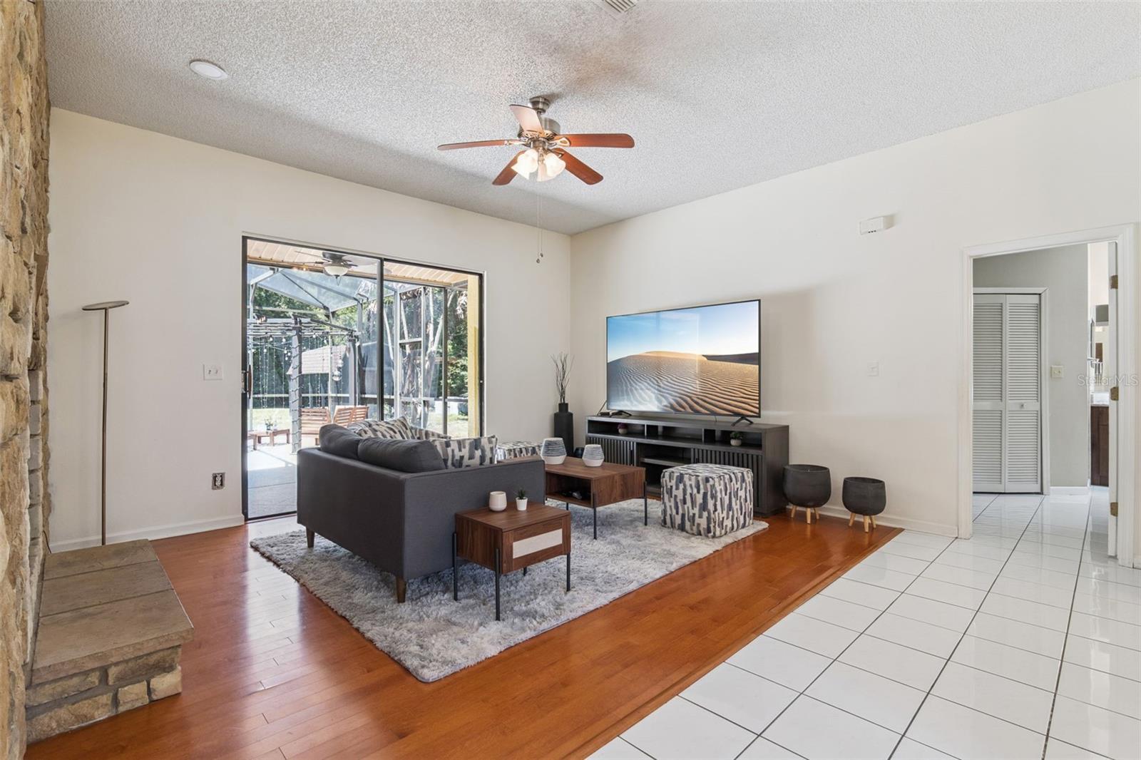 DEER LAKE RUN - Residential