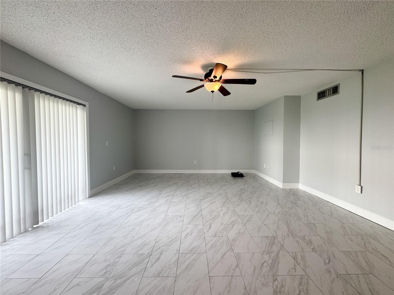 PEPPERTREE LAKE CONDO - Residential Lease