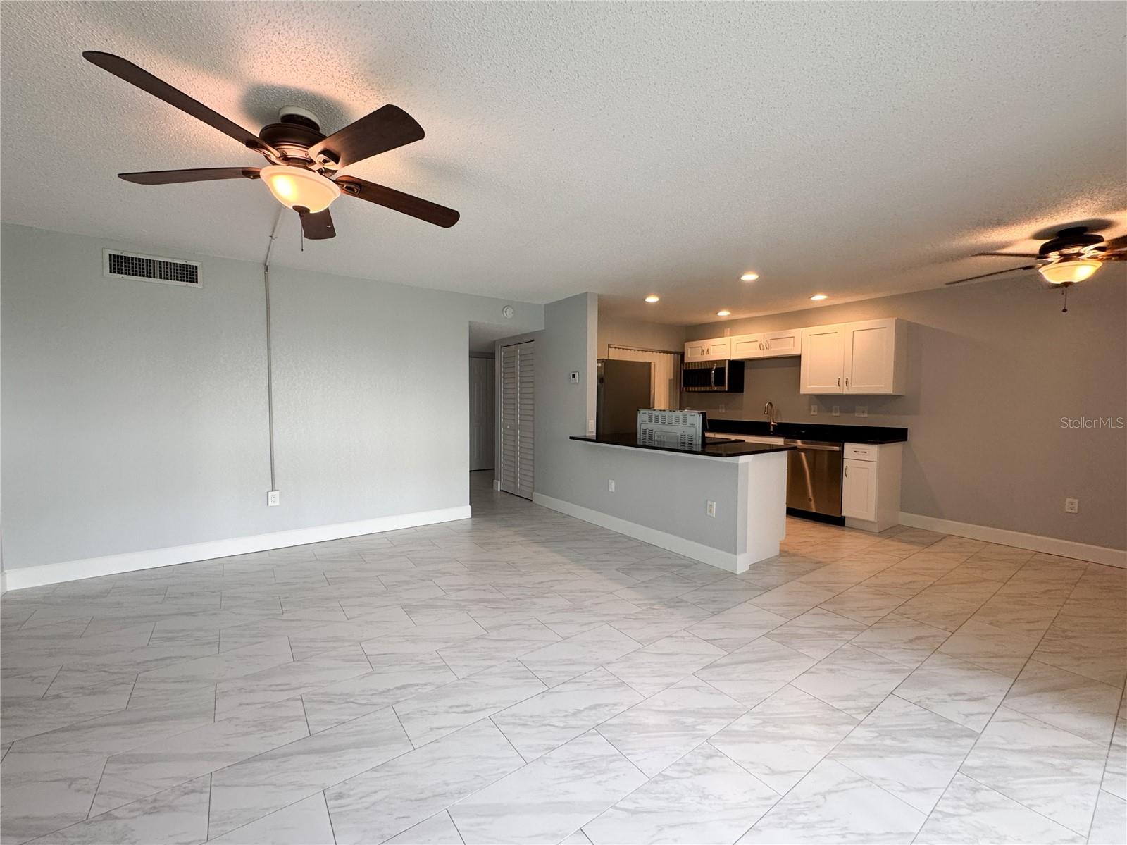 PEPPERTREE LAKE CONDO - Residential Lease