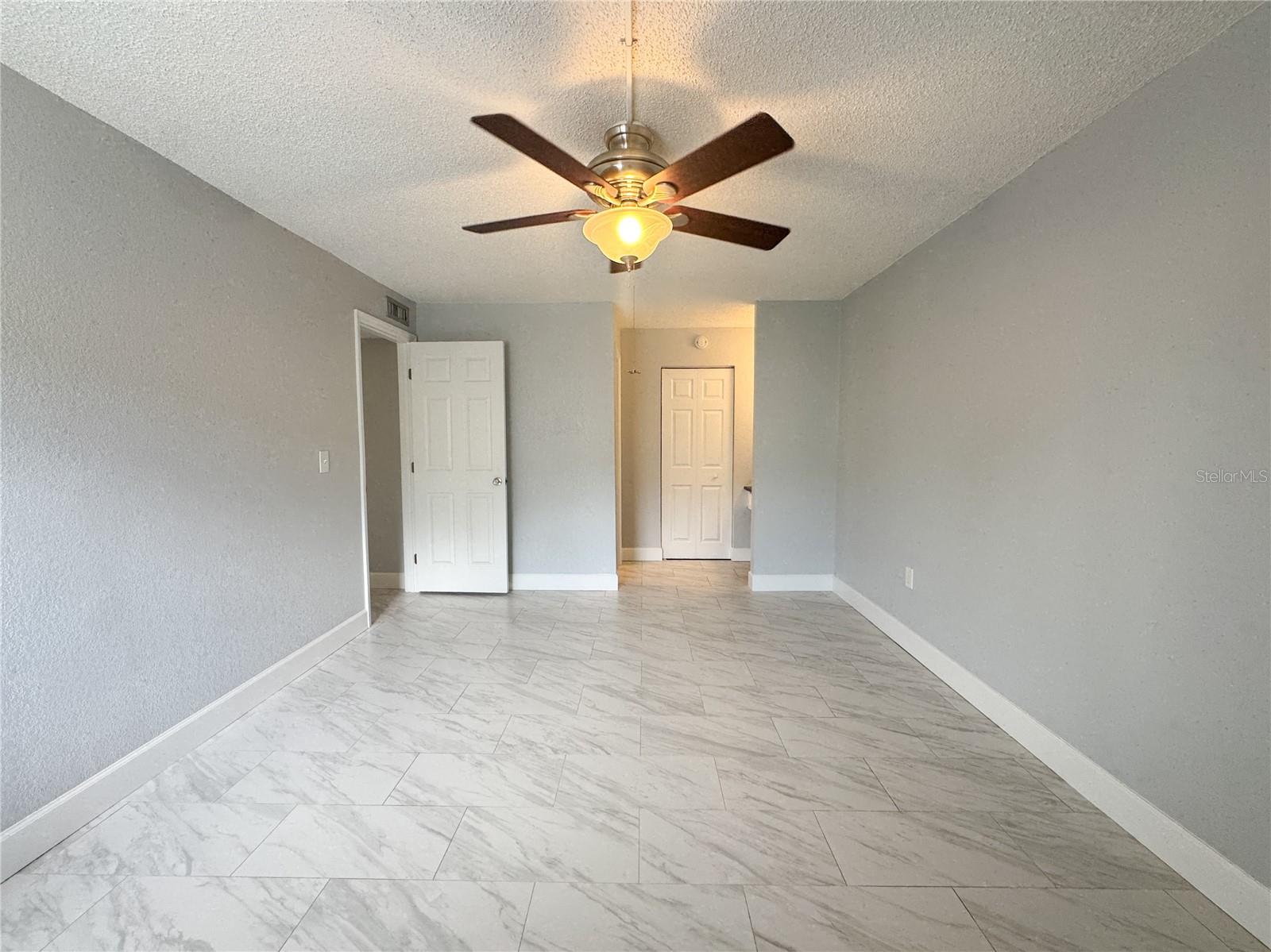 PEPPERTREE LAKE CONDO - Residential Lease