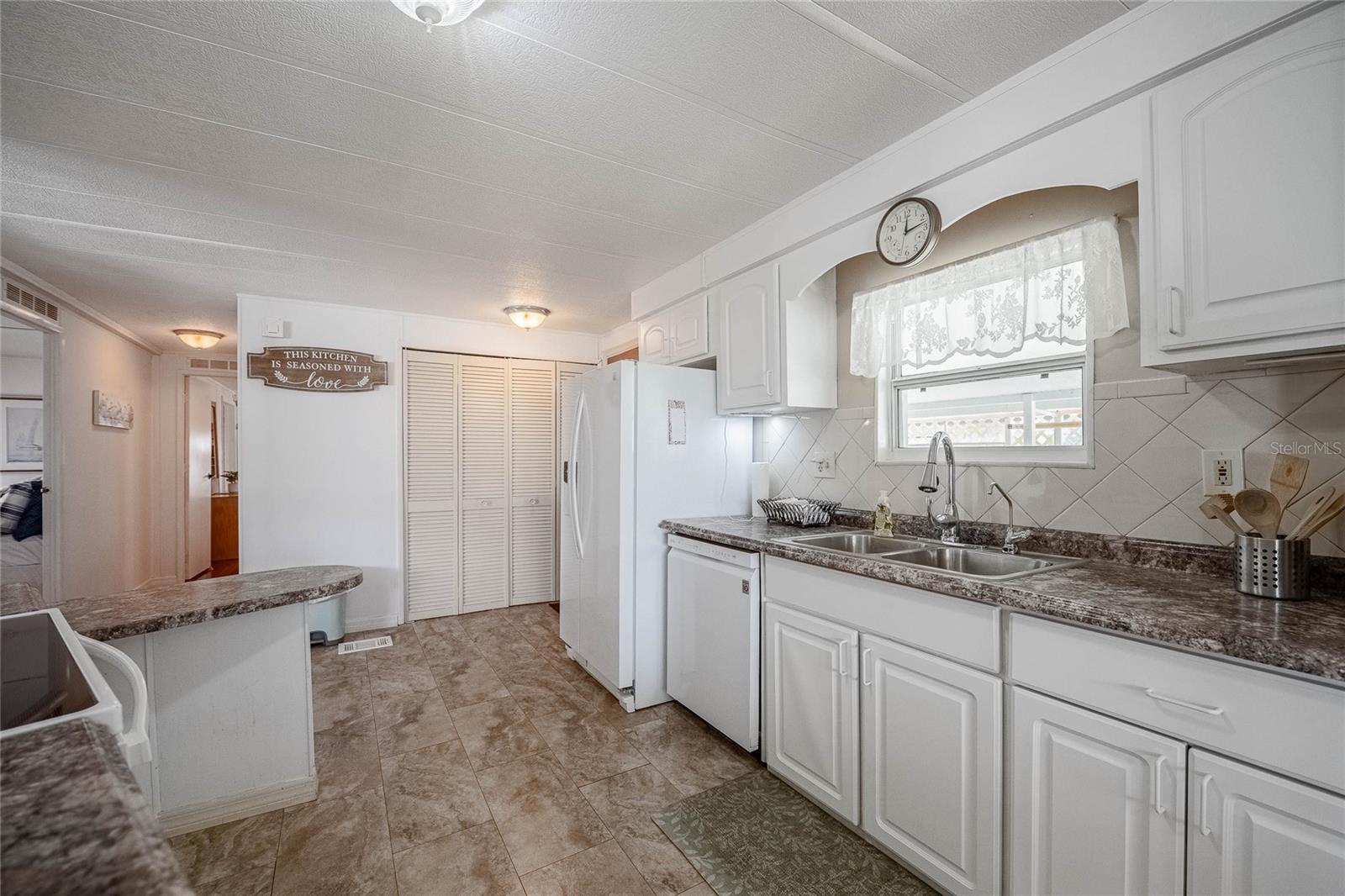 BETMAR ACRES - Residential