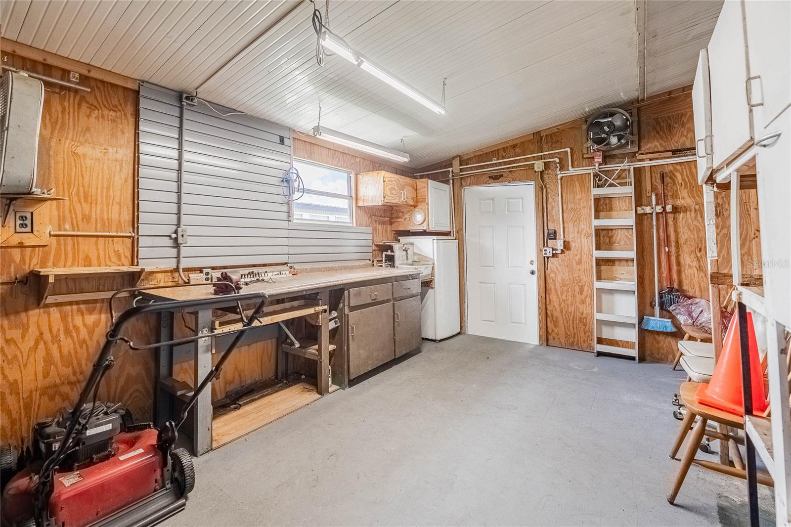 BETMAR ACRES - Residential