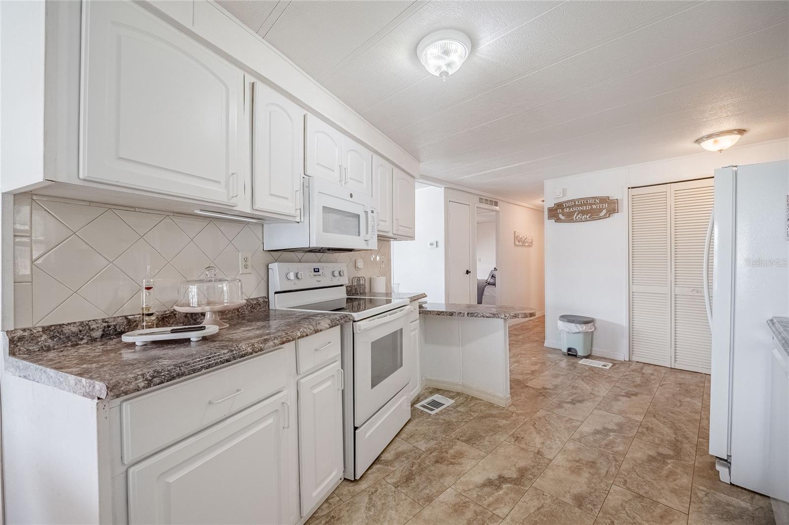 BETMAR ACRES - Residential