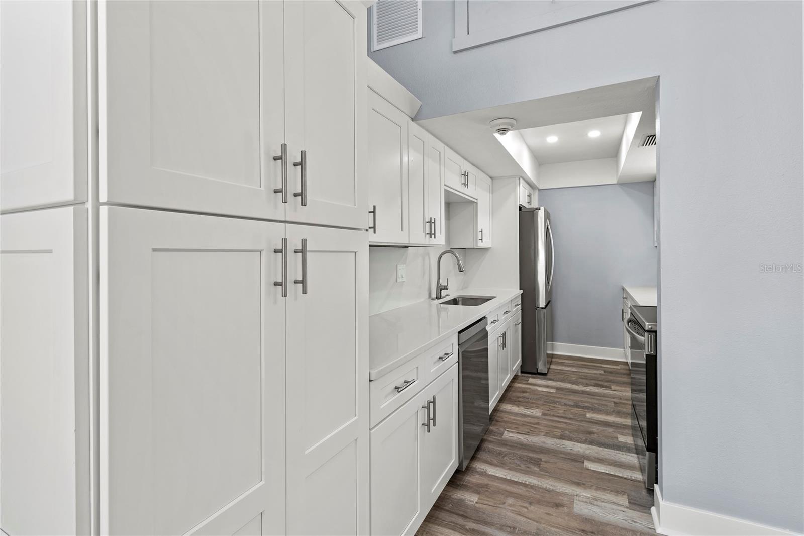 EMBASSY VILLAS - Residential