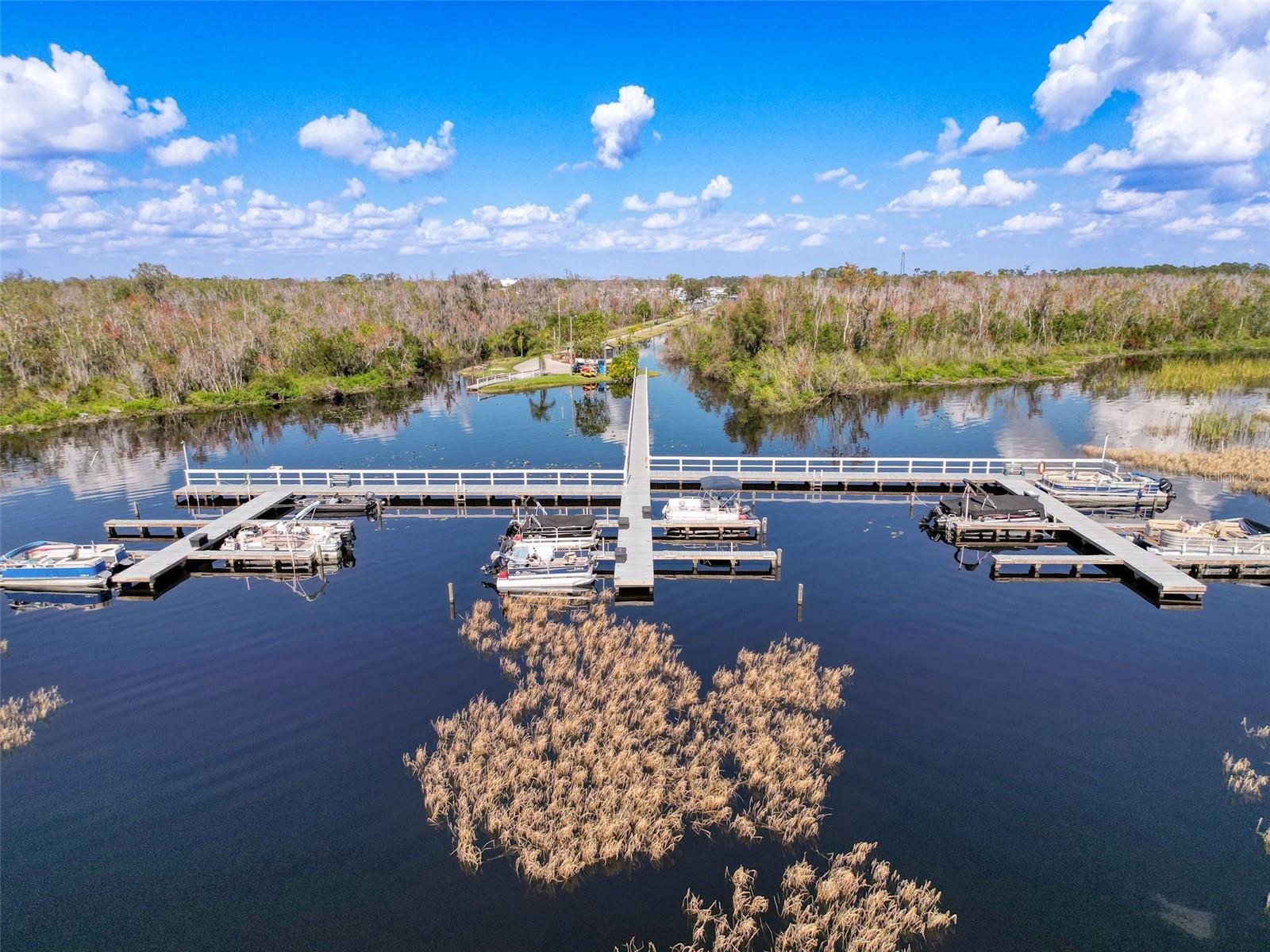 SWEETWATER GOLF & TENNIS CLUB - Residential