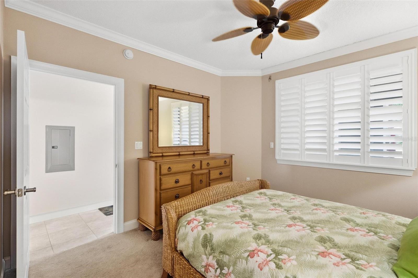 SURF CLUB 1 - Residential Lease
