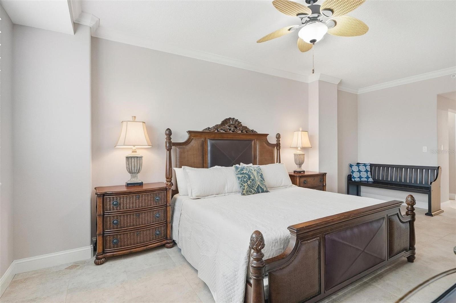 SURF CLUB 1 - Residential Lease