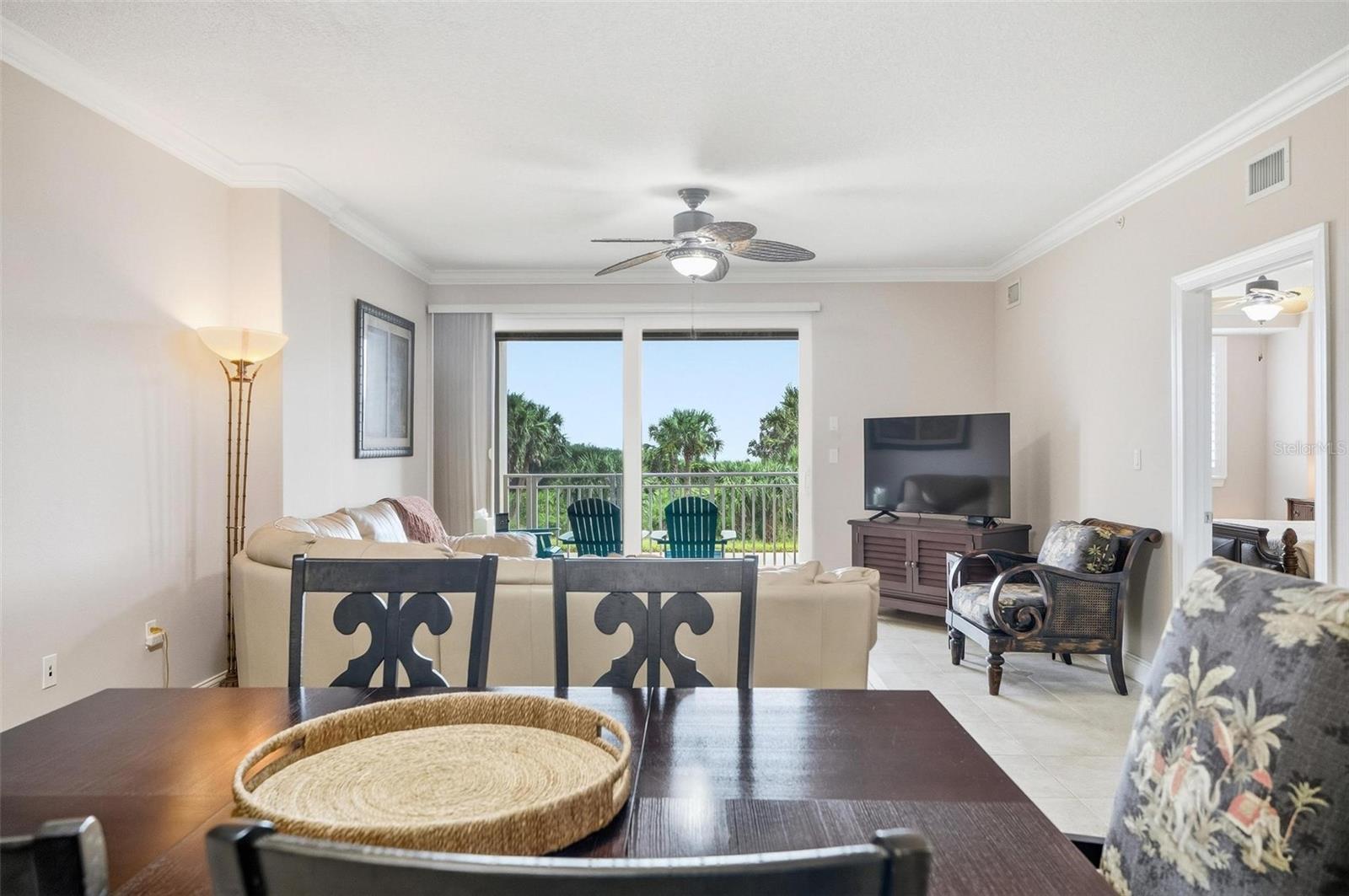 SURF CLUB 1 - Residential Lease