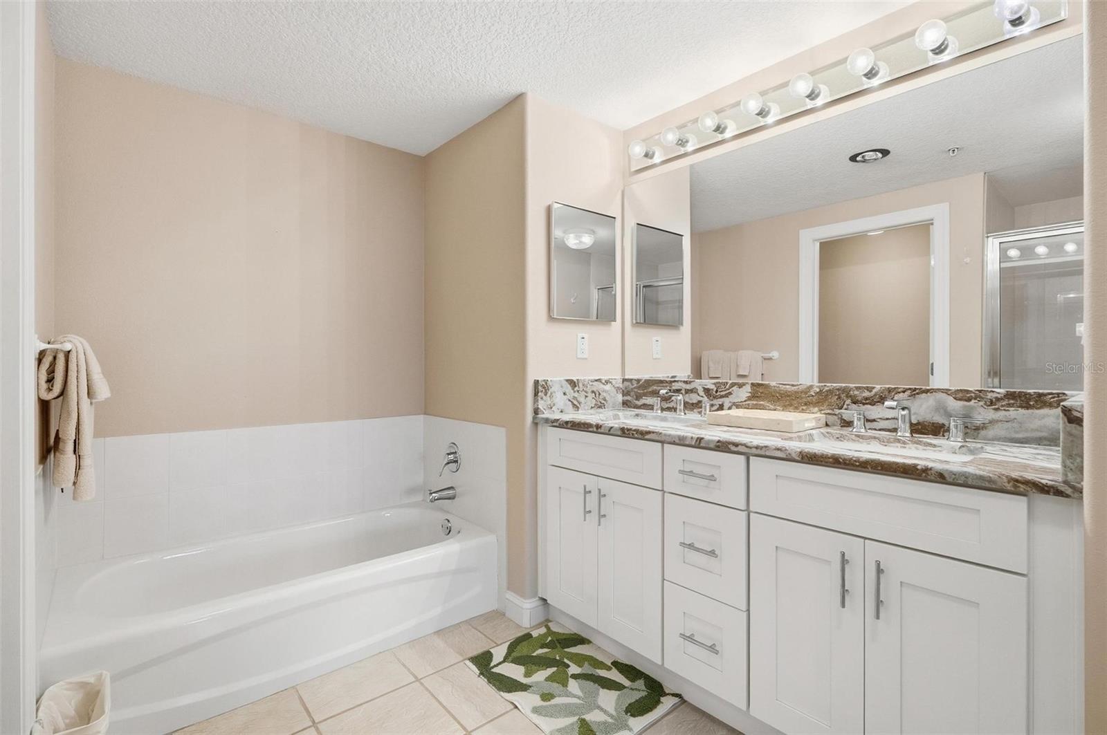 SURF CLUB 1 - Residential Lease