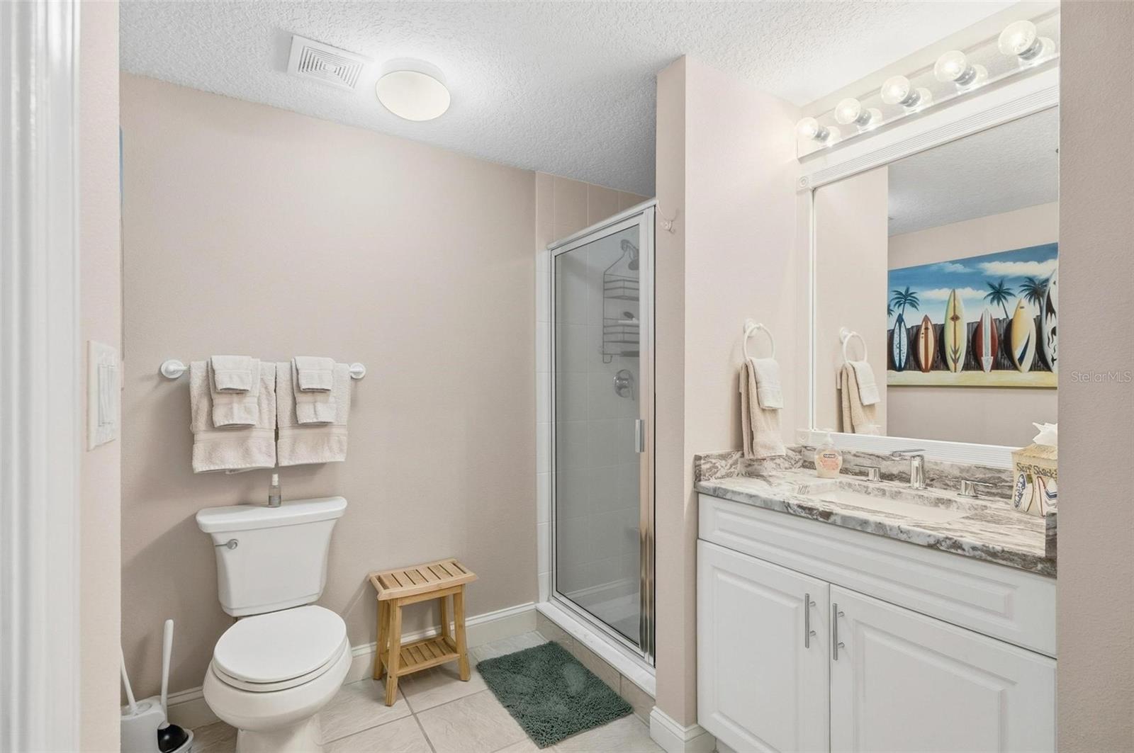 SURF CLUB 1 - Residential Lease