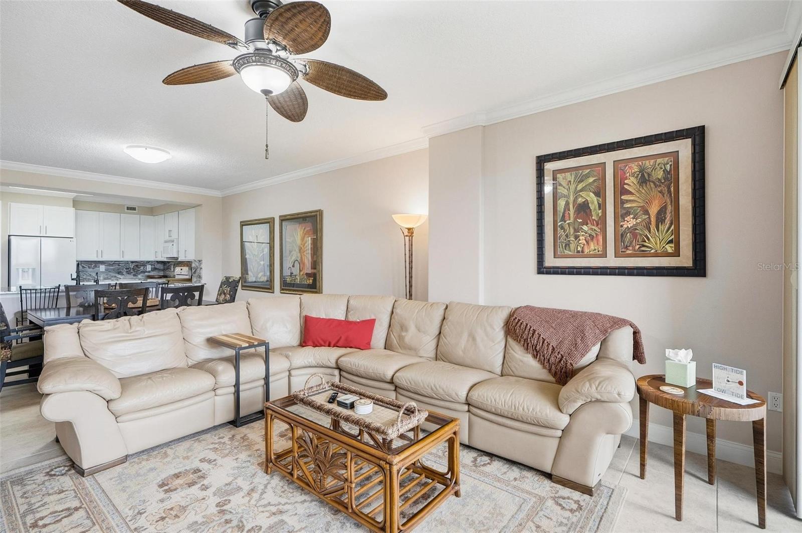 SURF CLUB 1 - Residential Lease