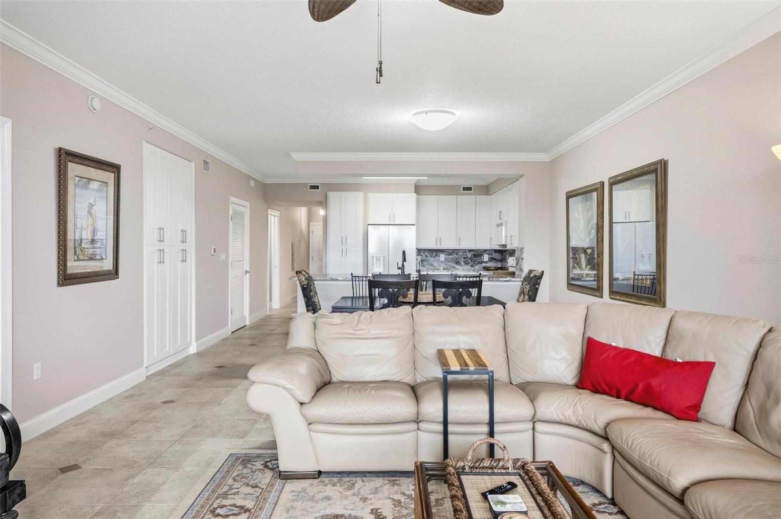 SURF CLUB 1 - Residential Lease