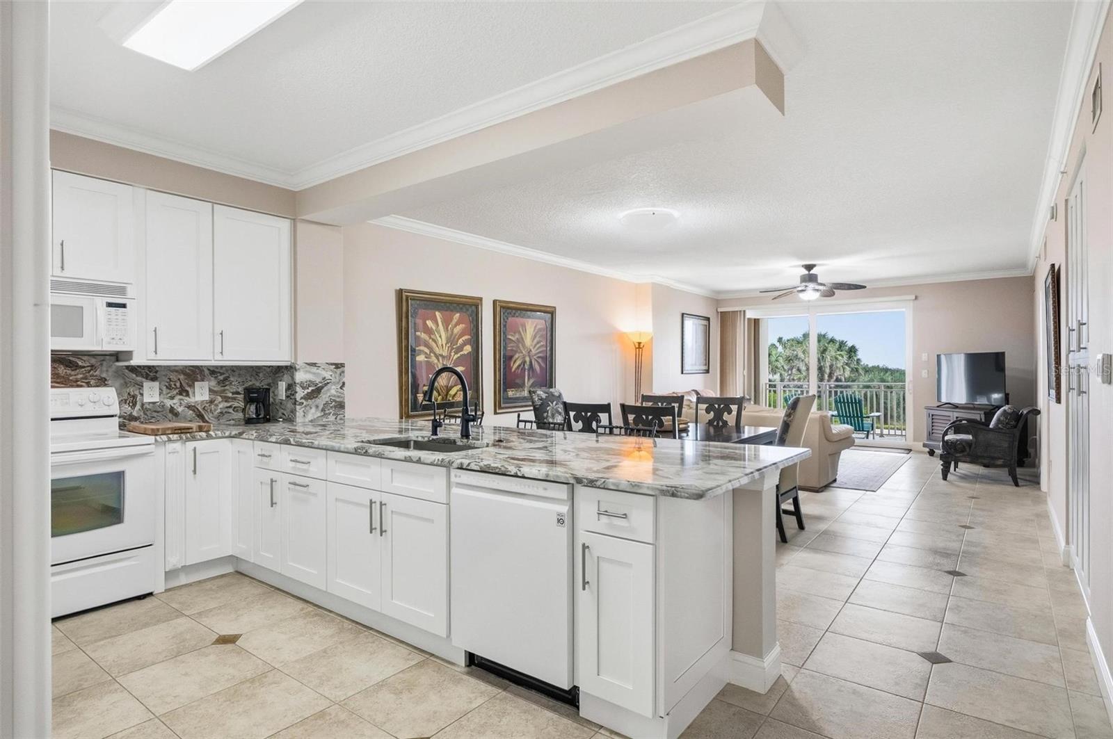 SURF CLUB 1 - Residential Lease