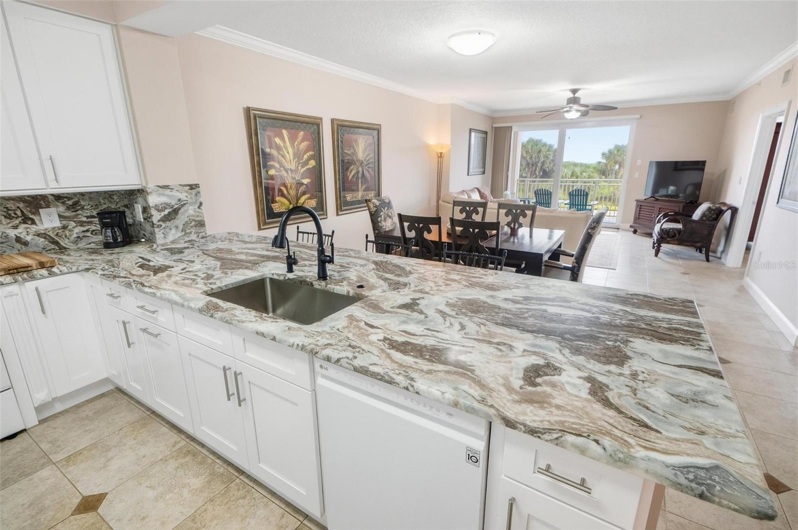 SURF CLUB 1 - Residential Lease