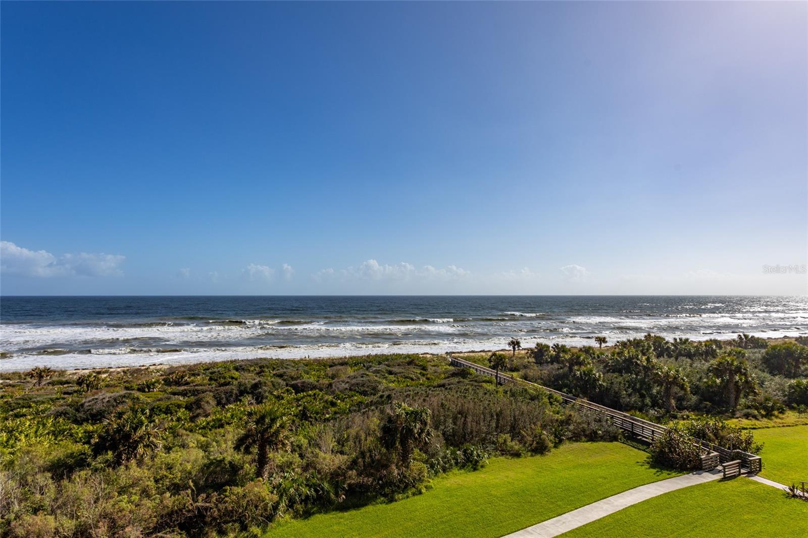SURF CLUB 1 - Residential Lease