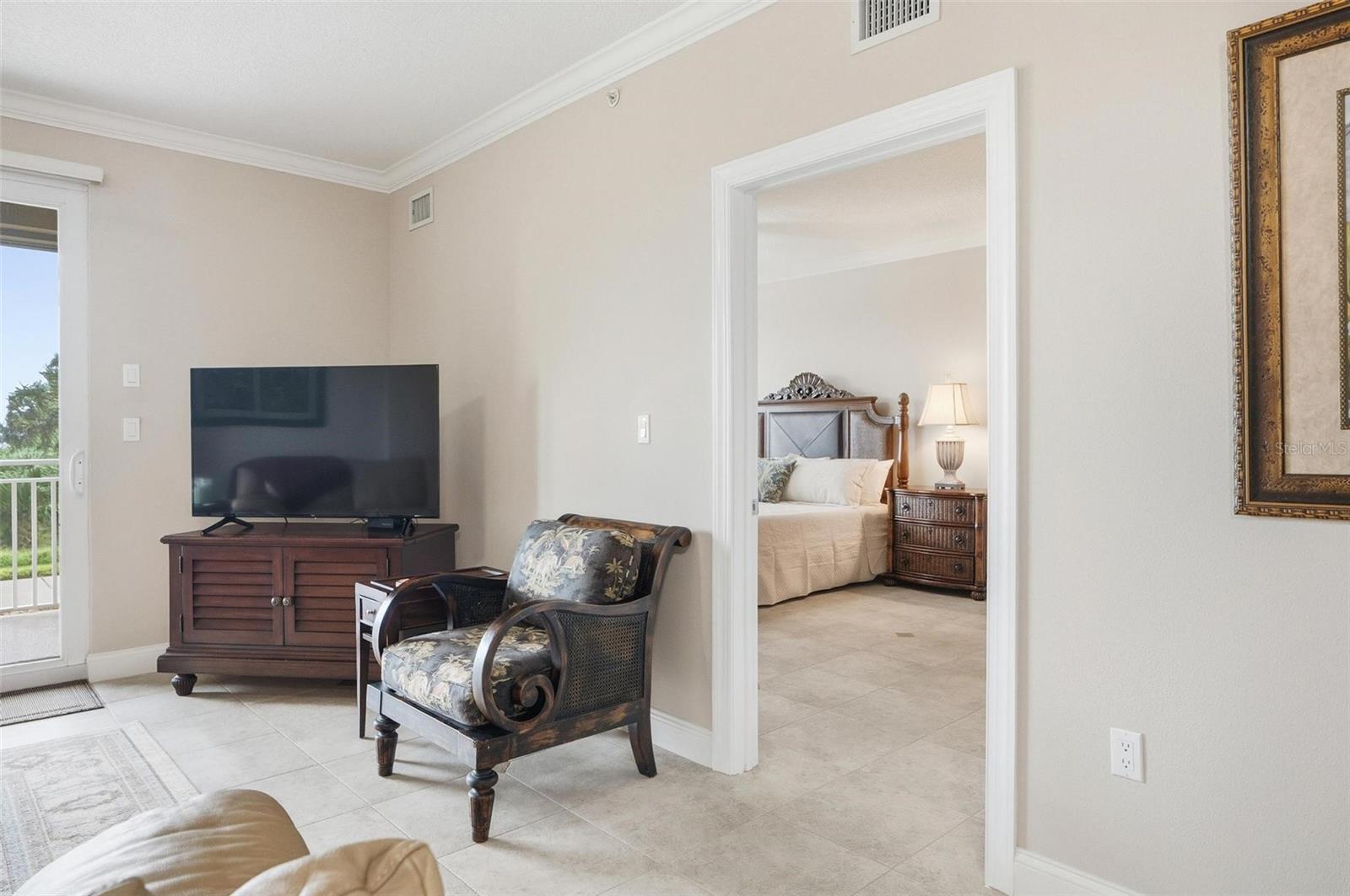 SURF CLUB 1 - Residential Lease